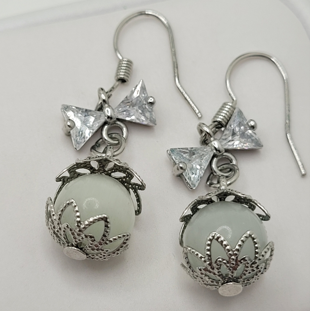 ✨2/$10✨ Moonstone Bowtie Silver Earrings Ball Sparkle Dangle Crystal